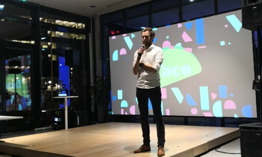 Konferansier og vår egen designsjef Audun Aas ledet meetupen denne kvelden. Foto: Anita Kristoffersen Konferansier og vår egen designsjef Audun Aas ledet meetupen denne kvelden. Foto: Anita Kristoffersen
